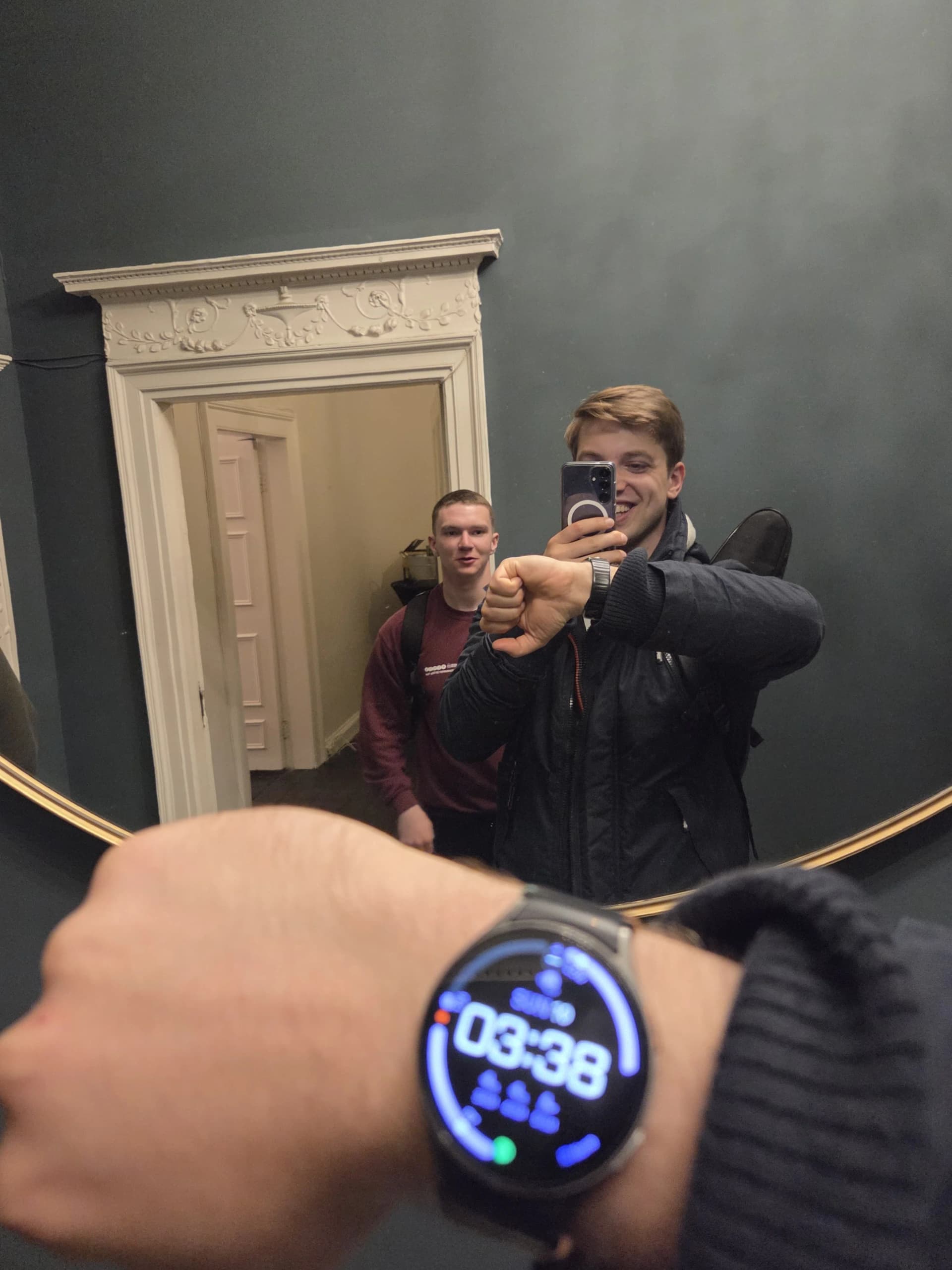 Photo 2026-mirror-selfie.webp